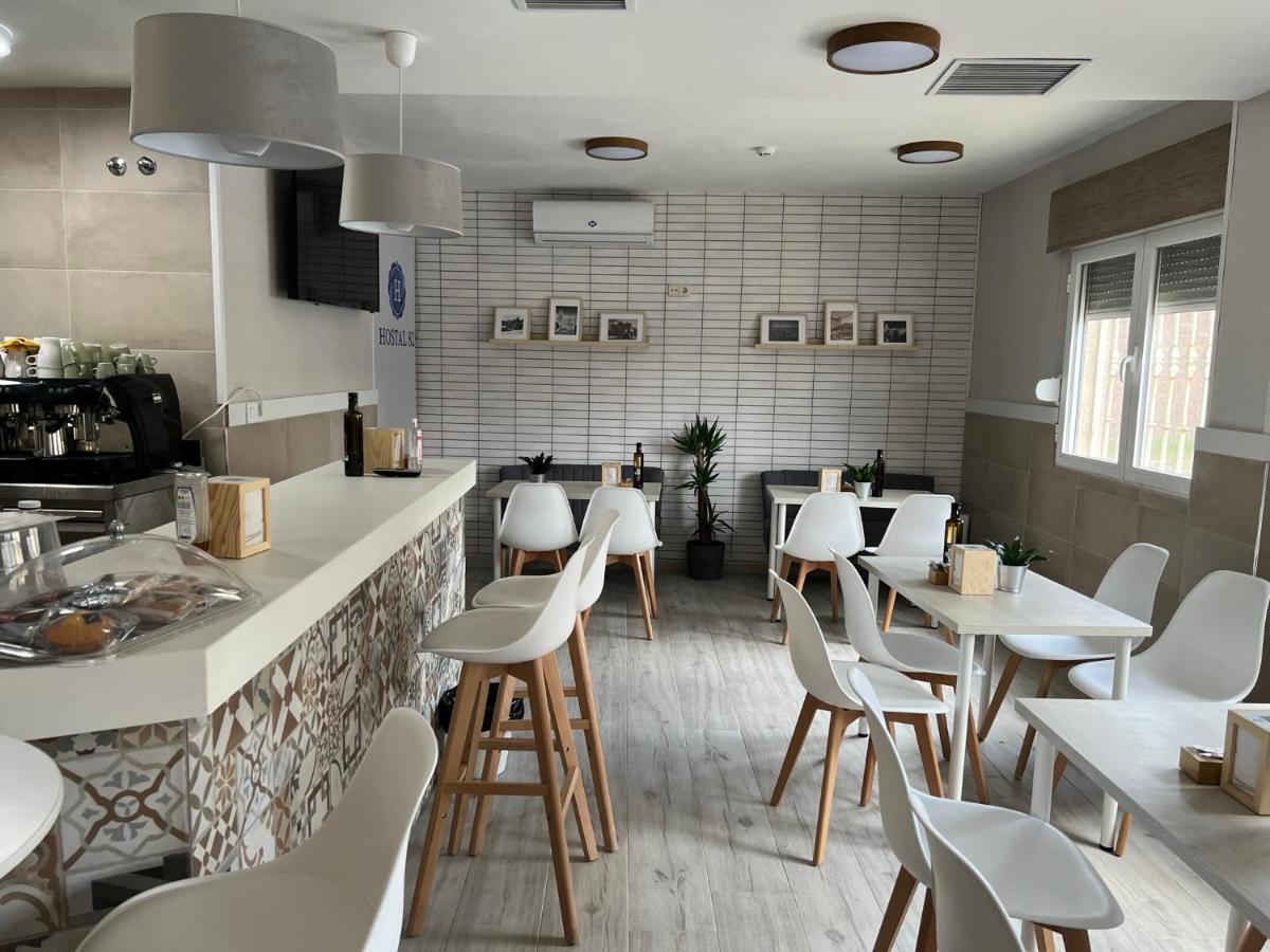 Hostal 82 Olías del Rey エクステリア 写真