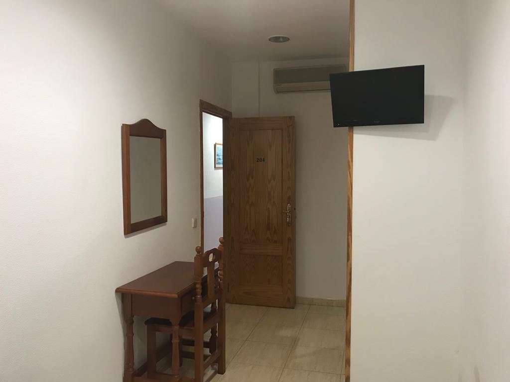 Hostal 82 Olías del Rey エクステリア 写真