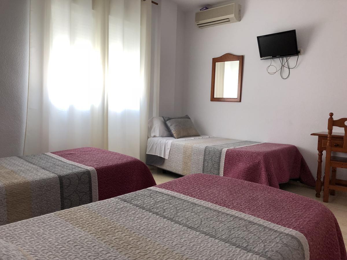 Hostal 82 Olías del Rey エクステリア 写真