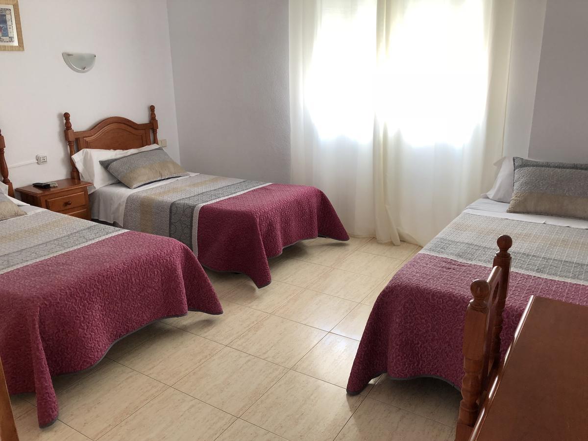 Hostal 82 Olías del Rey エクステリア 写真