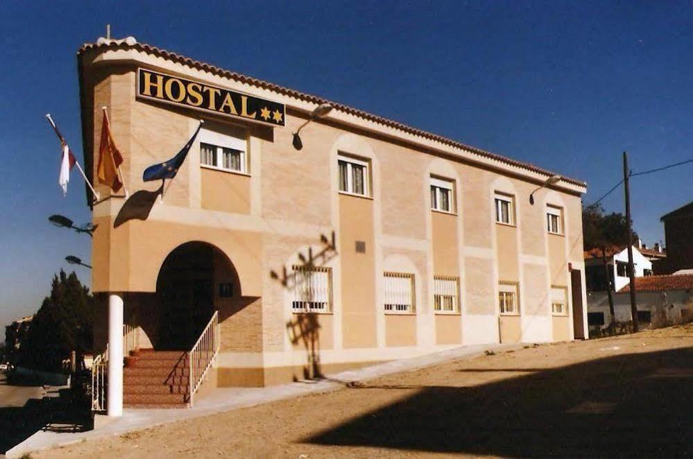Hostal 82 Olías del Rey エクステリア 写真