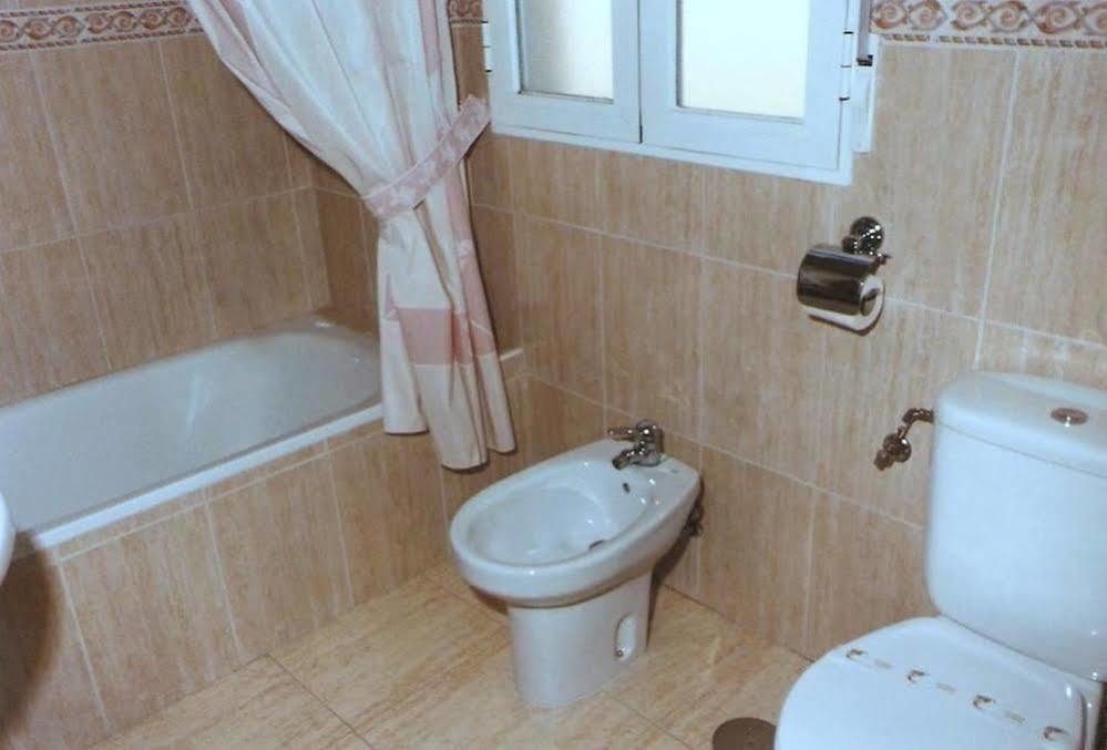 Hostal 82 Olías del Rey エクステリア 写真